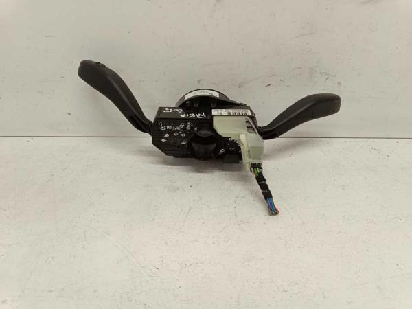 COMMODO VW POLO 6R/ SEAT IBIZA/ SKODA FABIA - Vue 2